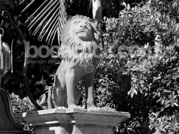 Boca Raton Lion Vertical Sculpture