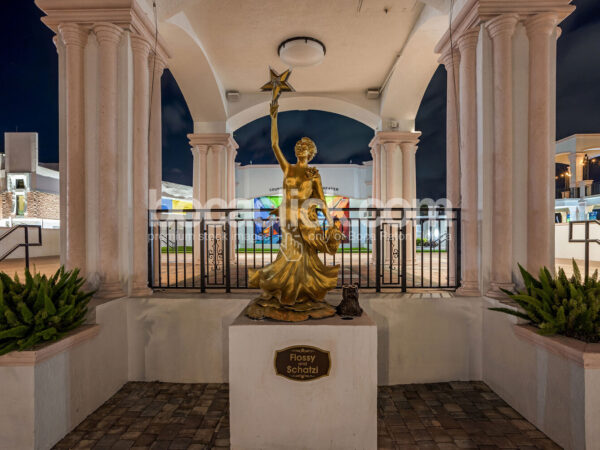 Boca Raton - Mizner Park Gold Sculpture